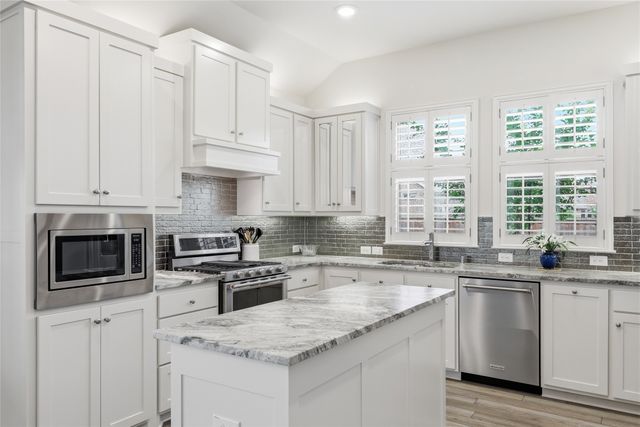 3806 Crested Eagle Way, Arlington, TX 76005