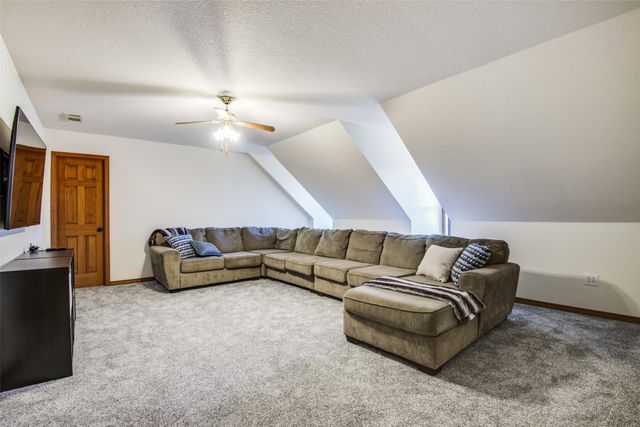4920 Glen Oaks Circle, Aubrey, TX 76227