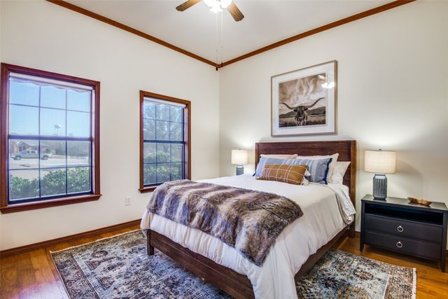 4920 Glen Oaks Circle, Aubrey, TX 76227