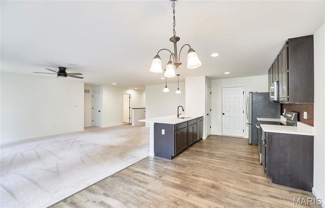 526 Brookside Forest Court, O'fallon, MO 63366
