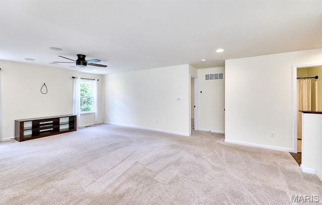 526 Brookside Forest Court, O'fallon, MO 63366