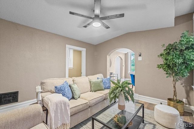 3308 Miami Street, St Louis, MO 63118