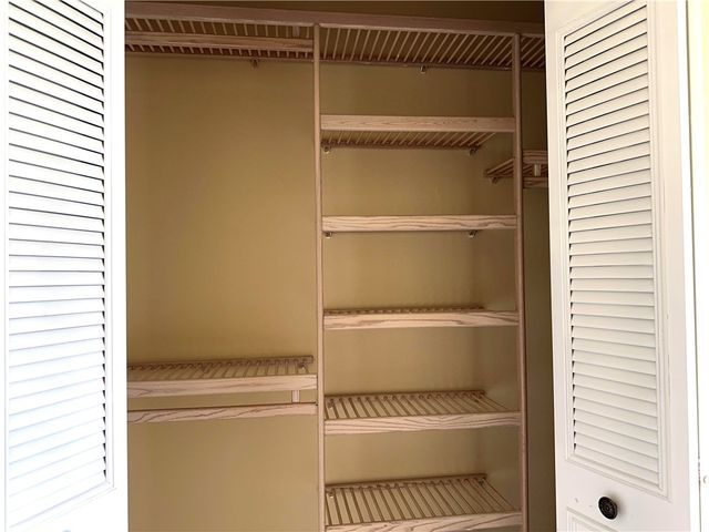 60 Woodland Drive 104, Vero Beach, FL 32962