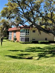 60 Woodland Drive 104, Vero Beach, FL 32962