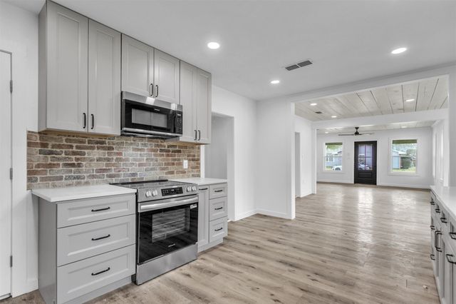 306 Comal, Wortham, TX 76693