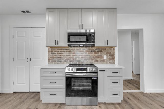 306 Comal, Wortham, TX 76693