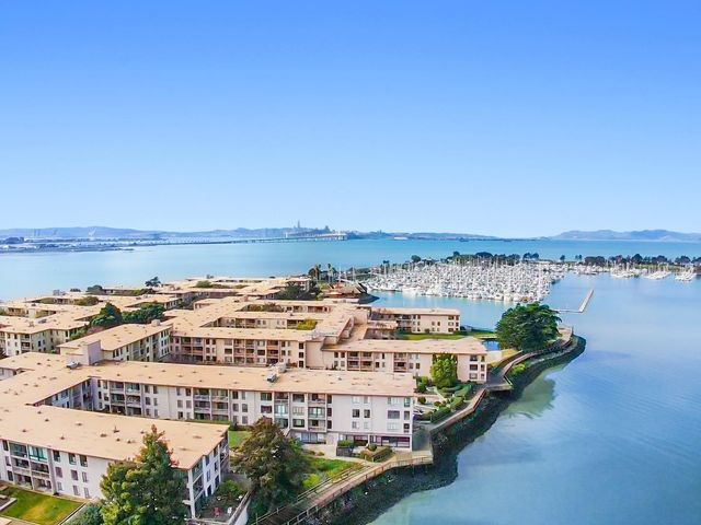 4 Anchor Drive F331, Emeryville, CA 94608