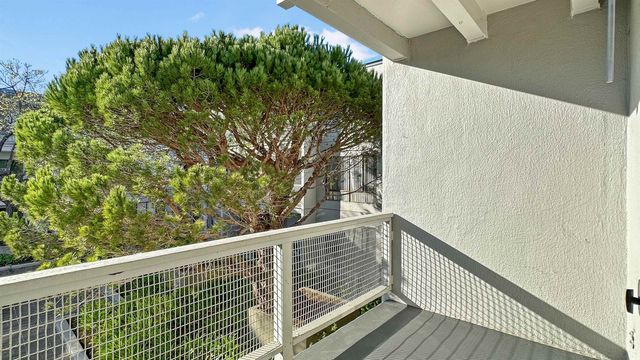 4 Anchor Drive F331, Emeryville, CA 94608
