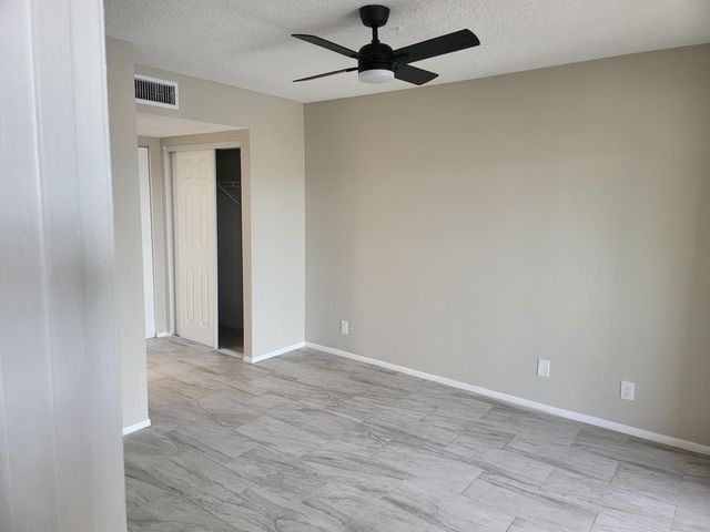 1562 SE Royal Green Circle 201, Port St. Lucie # 201, Port St Lucie, FL 34952