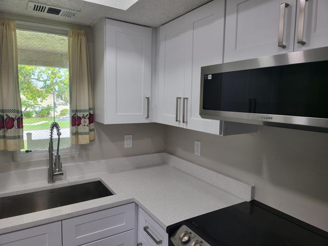 1562 SE Royal Green Circle 201, Port St. Lucie # 201, Port St Lucie, FL 34952
