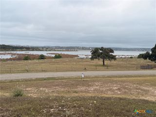 4300 Potters Creek Road, Canyon Lake, TX 78133