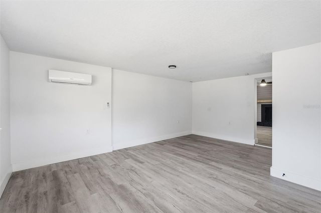 34071 MADISON AVENUE, Dade City, FL 33523