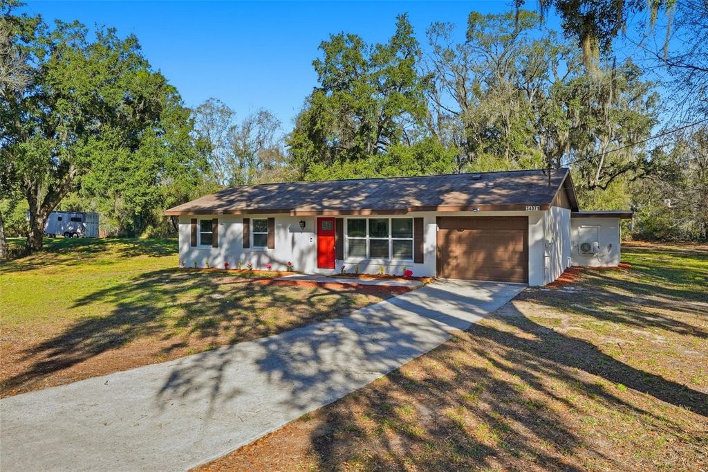 34071 MADISON AVENUE, Dade City, FL 33523