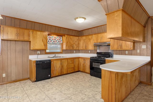 5204 Northside Road, New Iberia, LA 70563