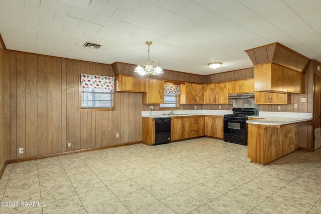 5204 Northside Road, New Iberia, LA 70563