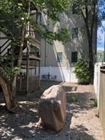 608 S Dorchester Ave S, Boston, MA 02127