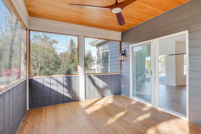 894 N Quentin Road, Palatine, IL 60067