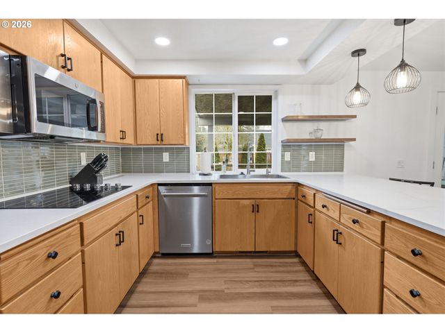 2439 QUINCE St, Eugene, OR 97404