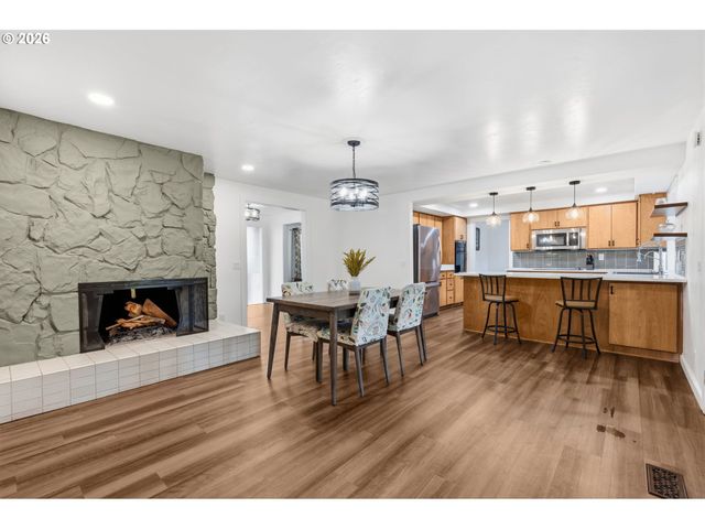 2439 QUINCE St, Eugene, OR 97404