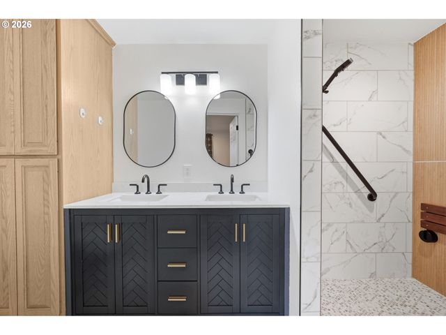 2439 QUINCE St, Eugene, OR 97404