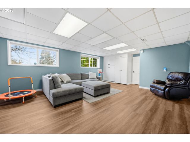 2439 QUINCE St, Eugene, OR 97404