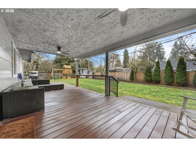 2439 QUINCE St, Eugene, OR 97404