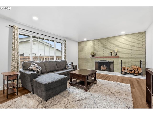 2439 QUINCE St, Eugene, OR 97404