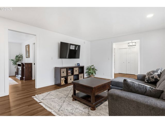 2439 QUINCE St, Eugene, OR 97404