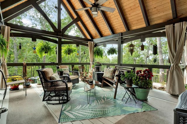 341 Acorn Gap Road, Sweetwater, TN 37874