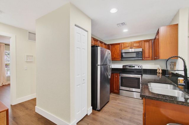 4432 NW 1st Terrace, Deerfield Beach, FL 33064