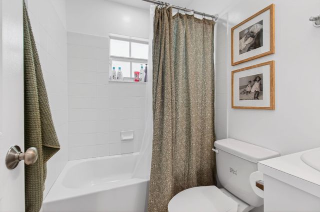 4432 NW 1st Terrace, Deerfield Beach, FL 33064