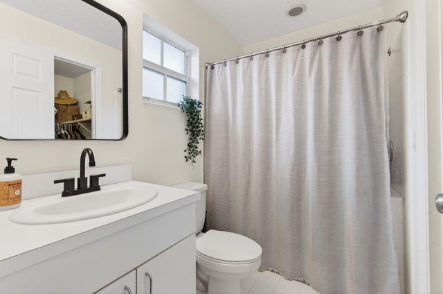 4432 NW 1st Terrace, Deerfield Beach, FL 33064