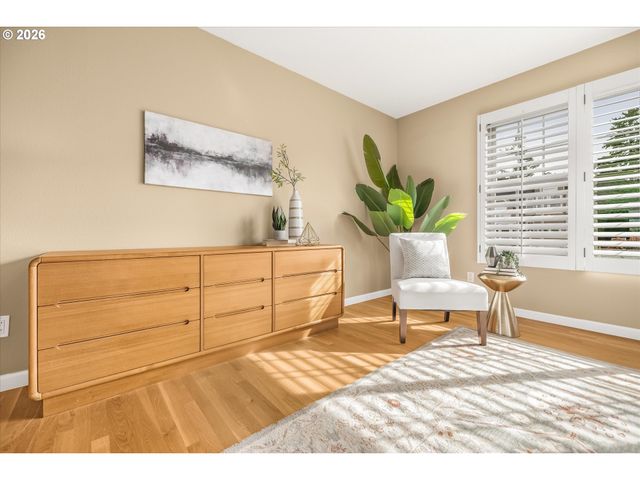 21220 SERANGO Dr, West Linn, OR 97068