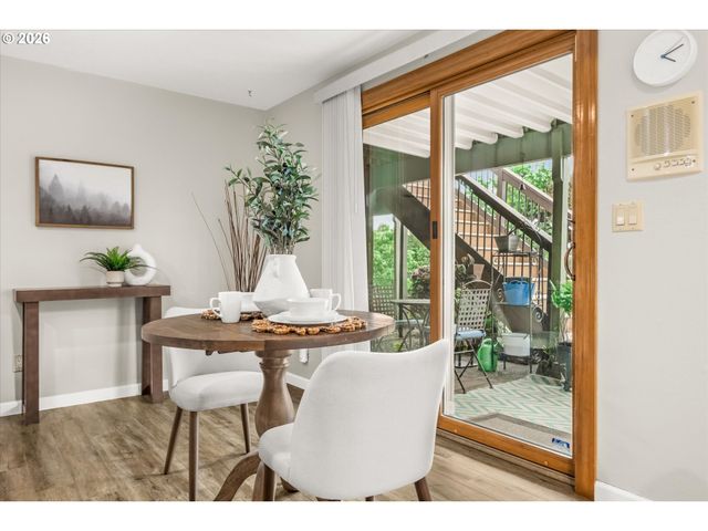 21220 SERANGO Dr, West Linn, OR 97068