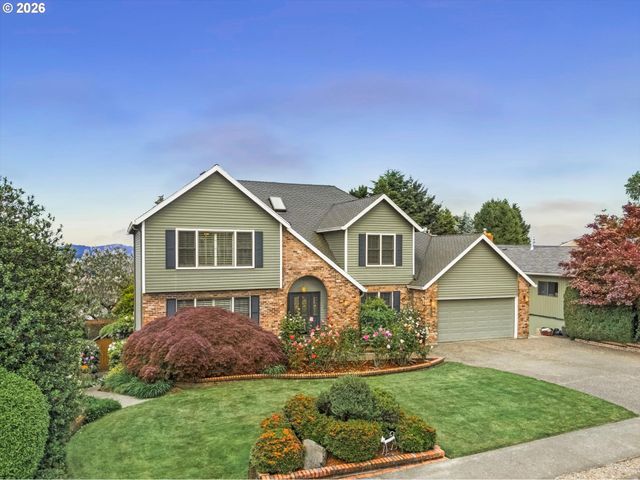 21220 SERANGO Dr, West Linn, OR 97068
