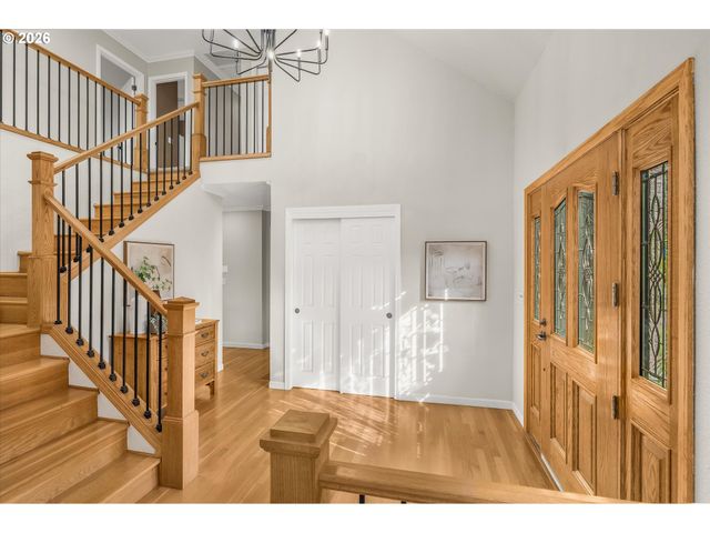 21220 SERANGO Dr, West Linn, OR 97068