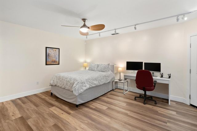 1237 Kondos Ave, Sacramento, CA 95814