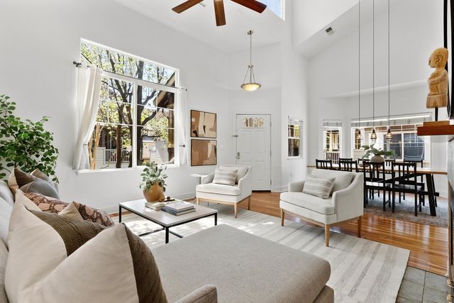 1237 Kondos Ave, Sacramento, CA 95814