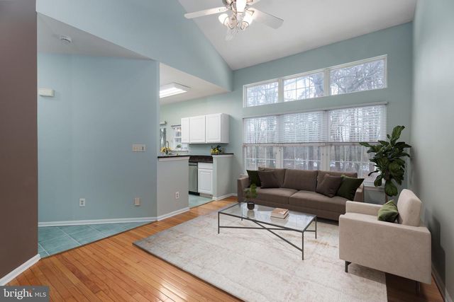 19 RIDER TER, Princeton, NJ 08540