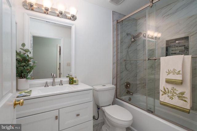 19 RIDER TER, Princeton, NJ 08540