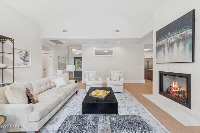 31 Governors Road, Hilton Head Island, SC 29928