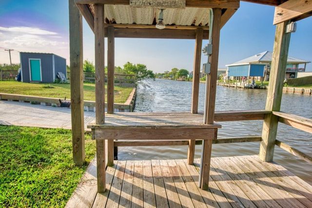 24760 Fm-457, Sargent, TX 77414