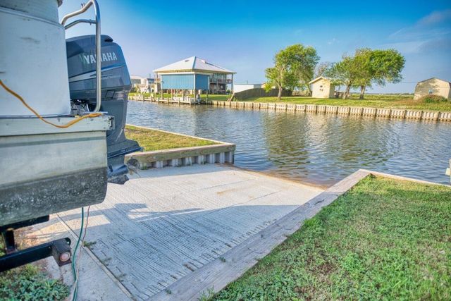 24760 Fm-457, Sargent, TX 77414