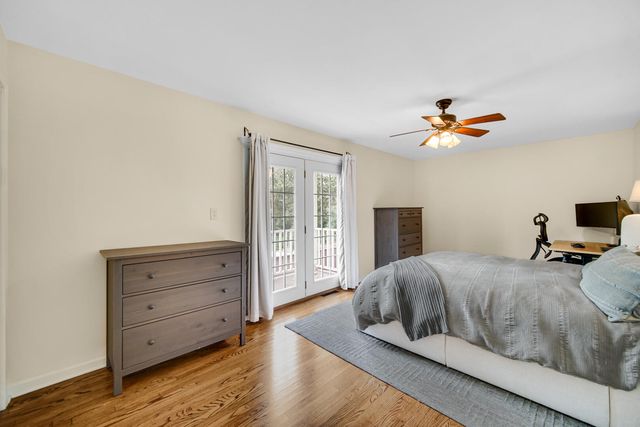 9424 Chestnut Lane, Munster, IN 46321