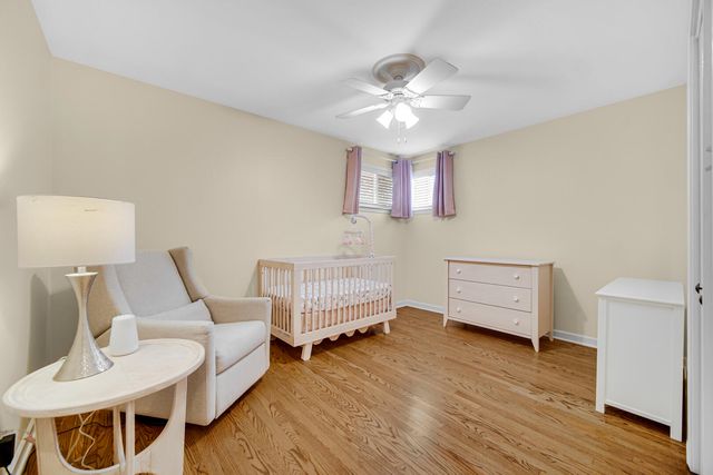 9424 Chestnut Lane, Munster, IN 46321