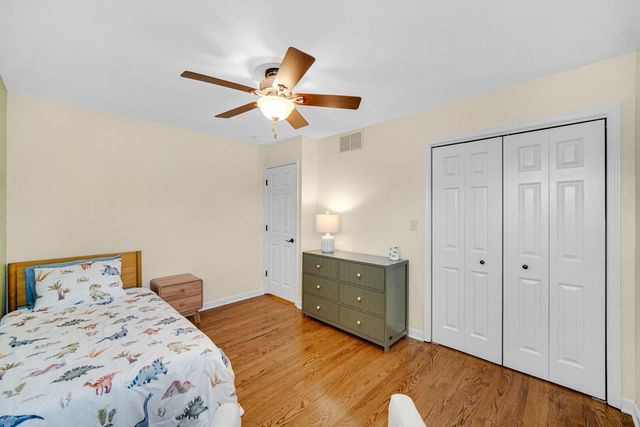9424 Chestnut Lane, Munster, IN 46321