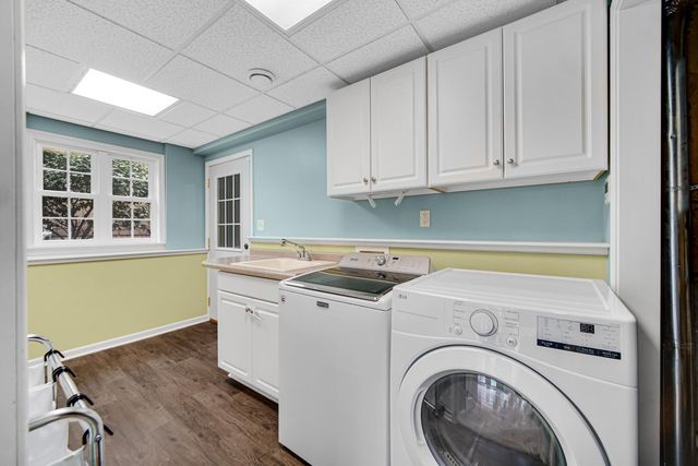 9424 Chestnut Lane, Munster, IN 46321