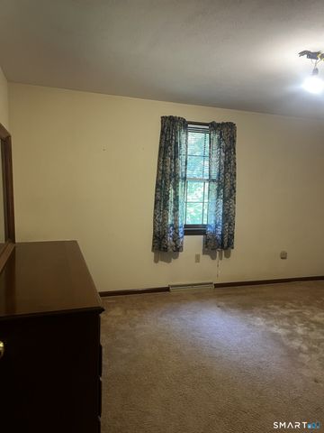 206 West Lake Avenue, Guilford, CT 06437