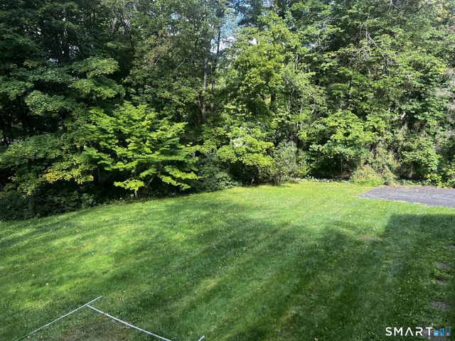 206 West Lake Avenue, Guilford, CT 06437