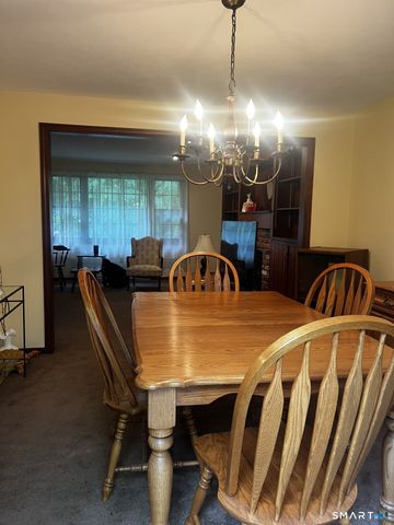 206 West Lake Avenue, Guilford, CT 06437